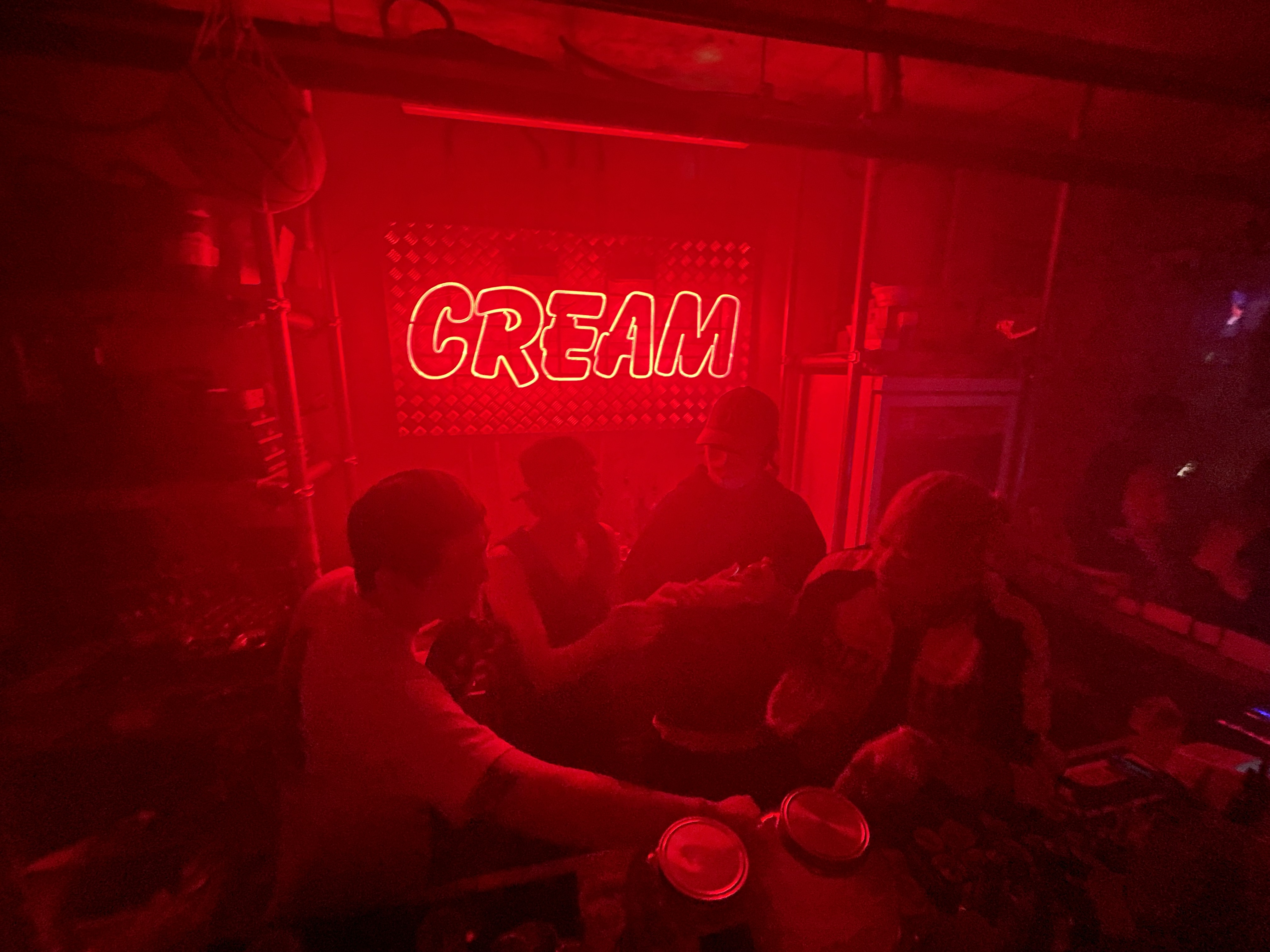 크림 CREAM 사진 2